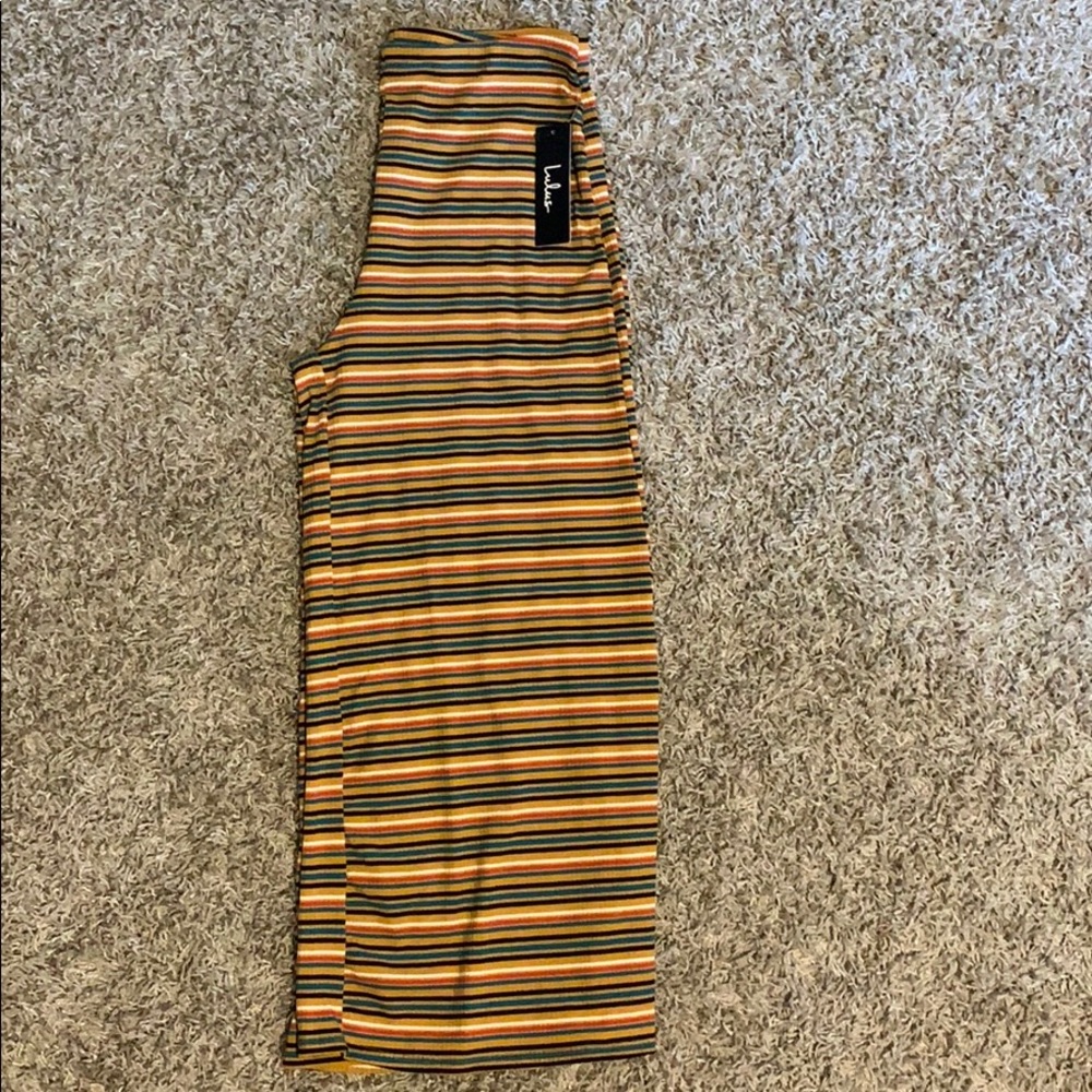 Wide leg/high waisted pants